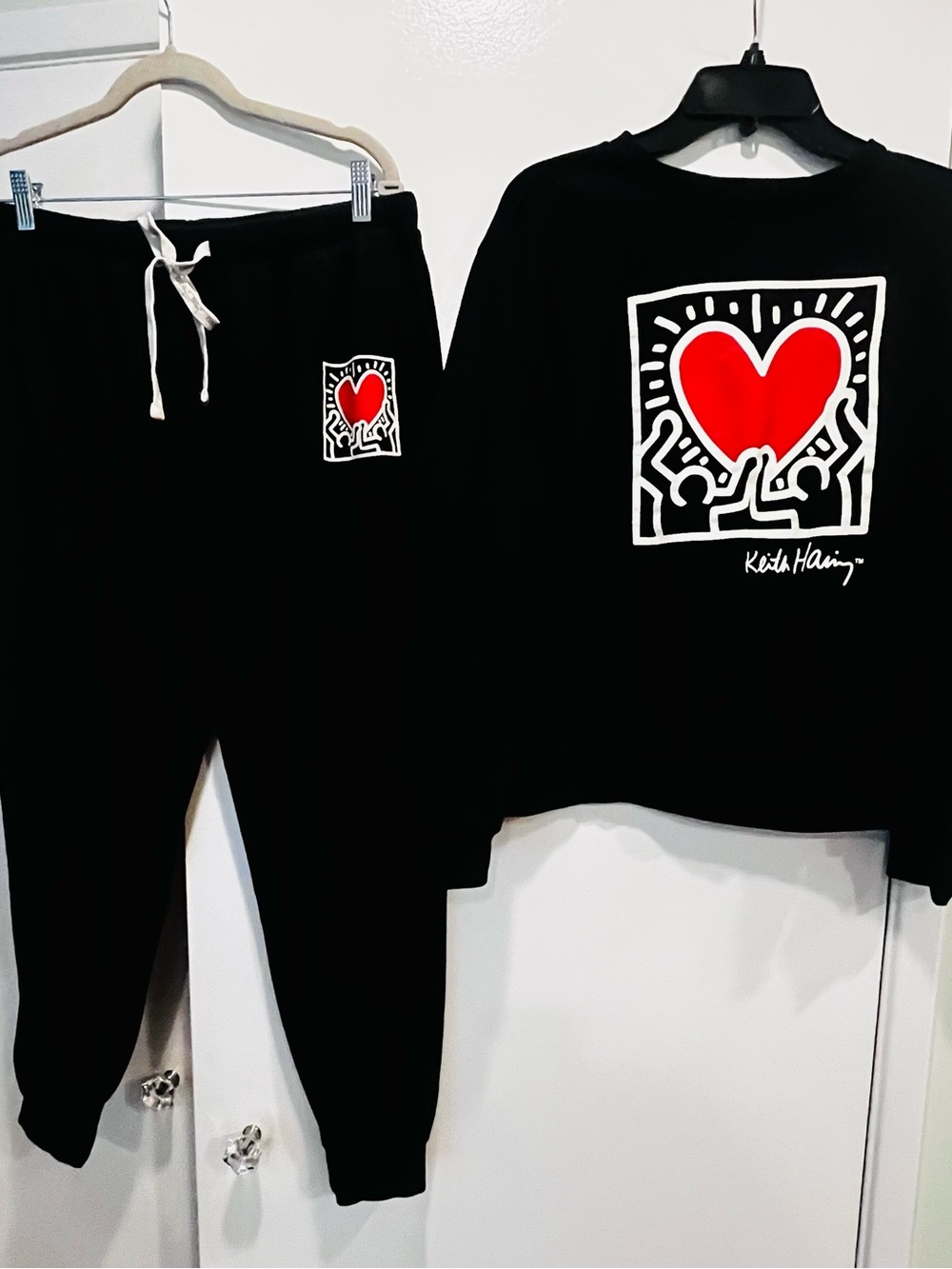 Keith Haring Black Heart Sweatshirt & Joggers Set L